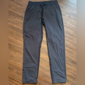 Lululemon Lightweight Twill Classic Men’s Joggers - size L